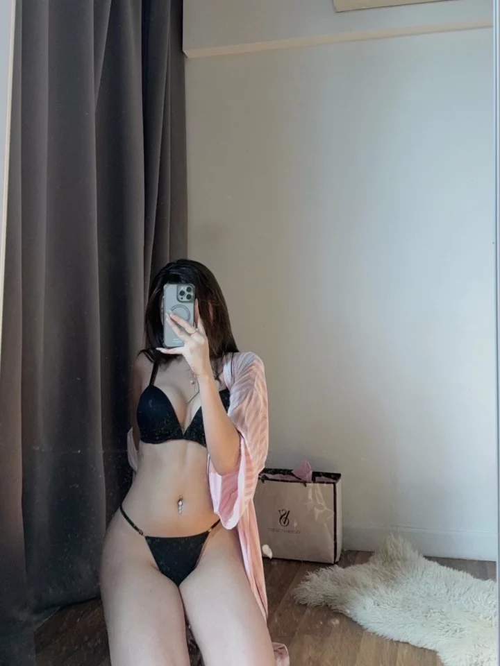 AngeKim Korean Singapore Escort profile in Hou Gang