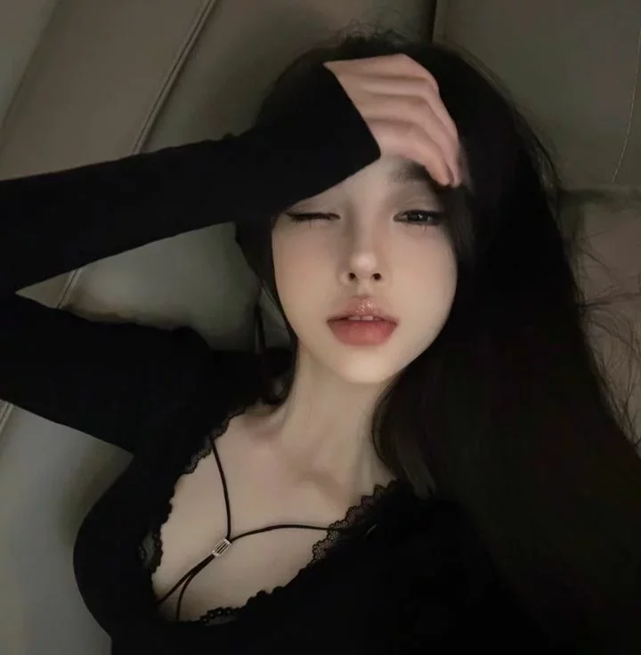 Anna Vietnamese Singapore Escort profile in GeyLang