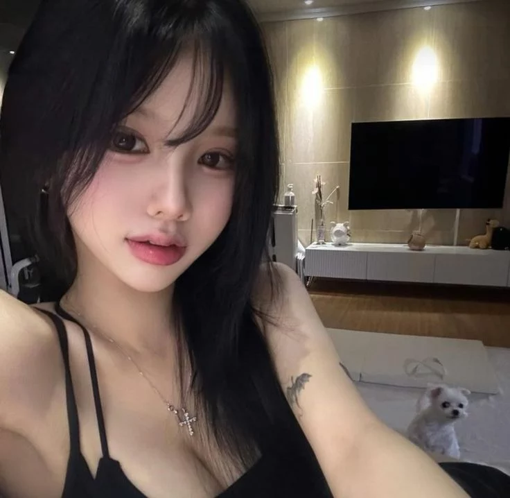 Anna Vietnamese Singapore Escort profile in GeyLang