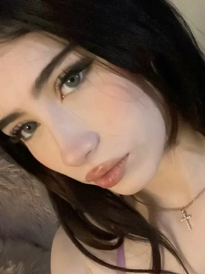 Mei-Lin Russian Singapore Escort profile in ChinaTown