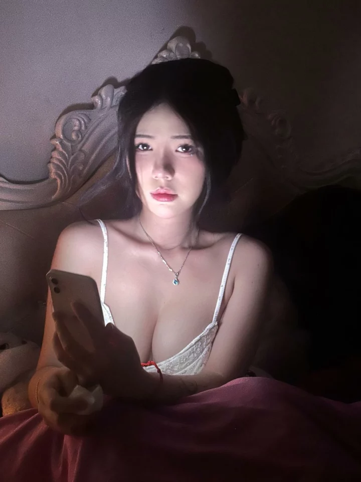 My My Vietnamese Singapore Escort profile in Orchard
