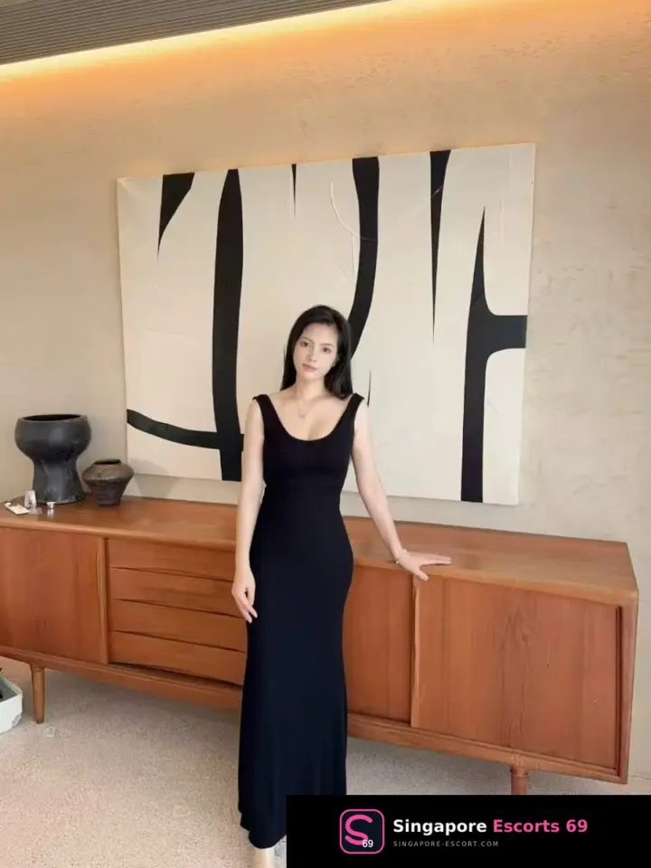 Annie Singapore Escort in Apartment — profile photo 4