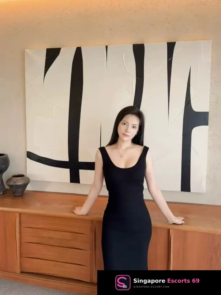 Annie Singapore Escort in Apartment — profile photo 5