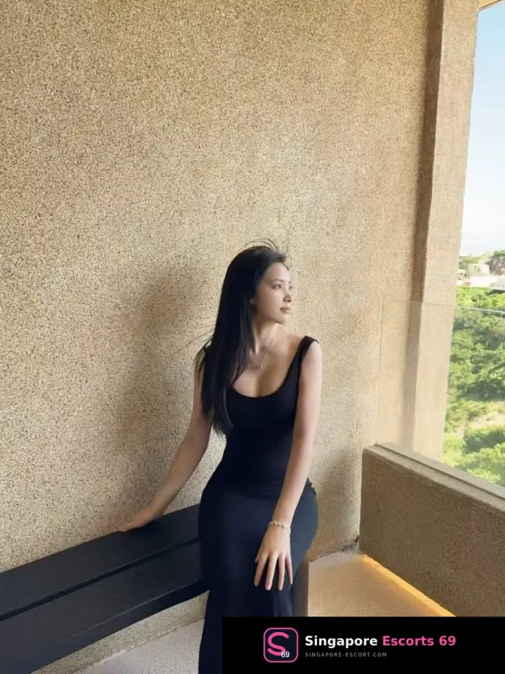 Annie Singapore Escort in Apartment — profile photo 6