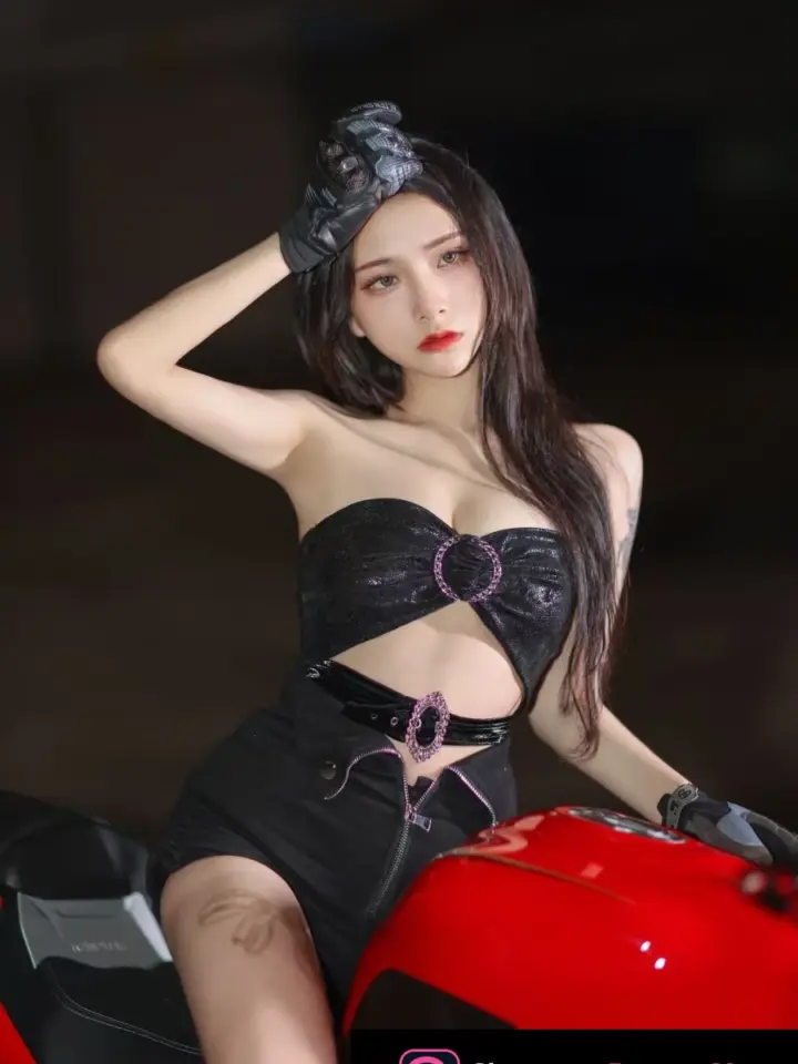 白露 Bonnie Singapore Escort in Apartment — profile photo 4