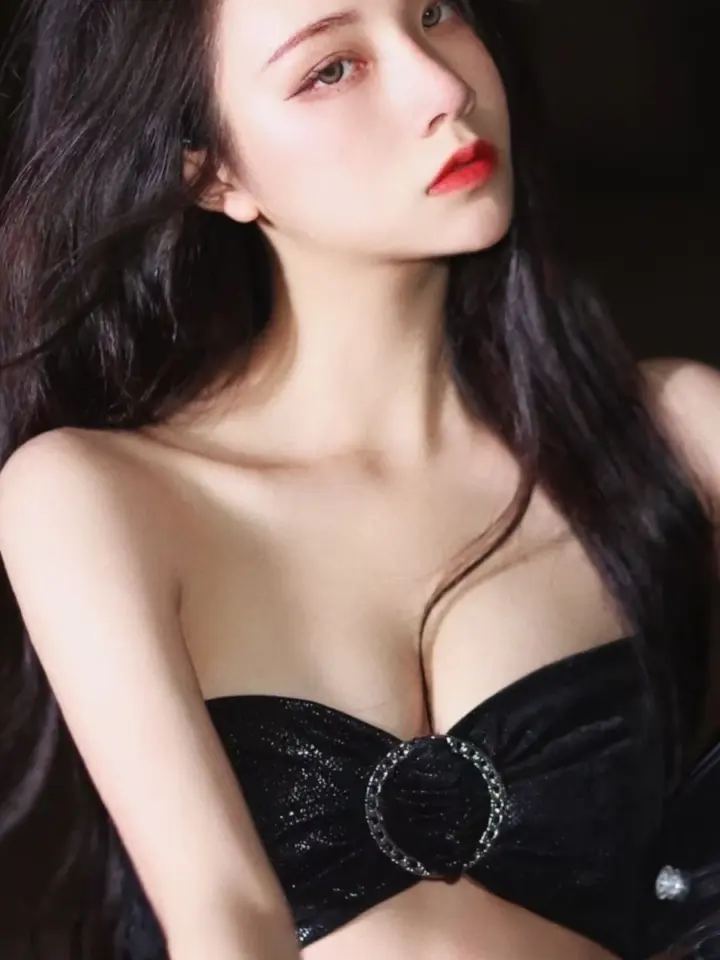 白露 Bonnie Singapore Escort in Apartment — profile photo 5