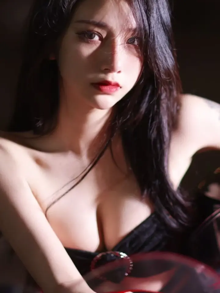 白露 Bonnie Singapore Escort in Apartment — profile photo 6