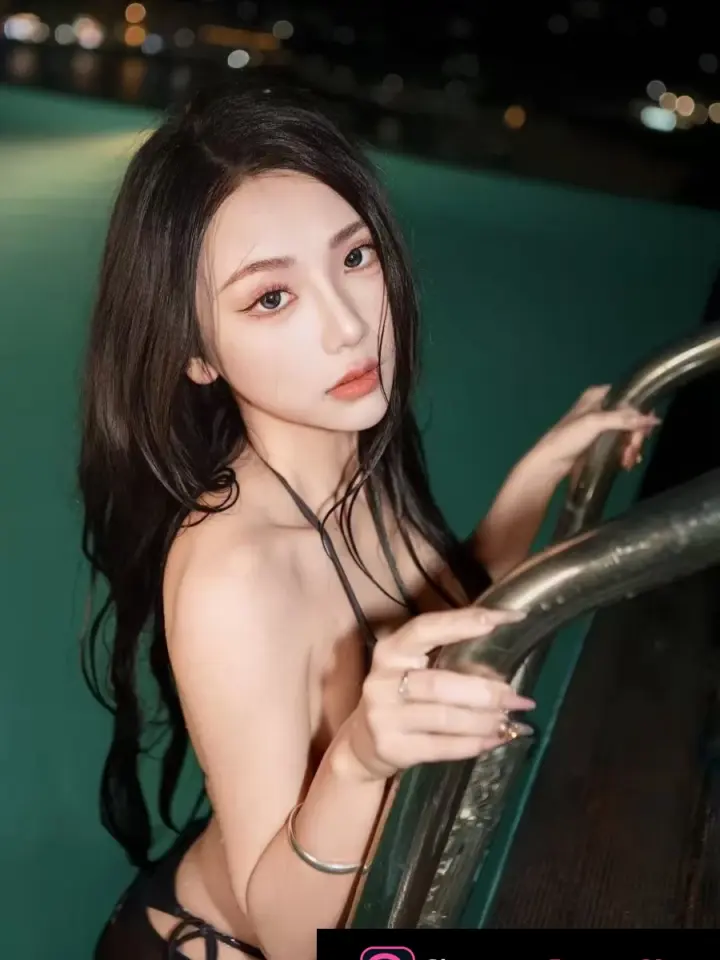 白露 Bonnie Singapore Escort in Apartment — profile photo 9