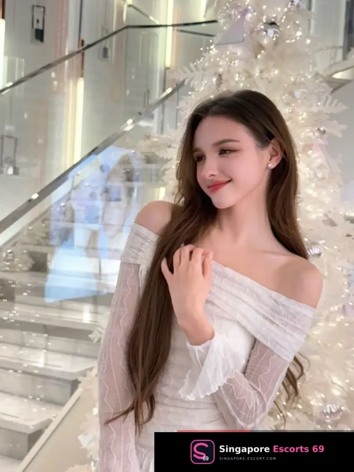 Elina Singapore Escort in Central Area — profile photo 2